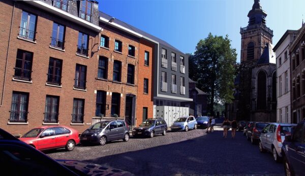 Logements et salle d’exposition à Binches